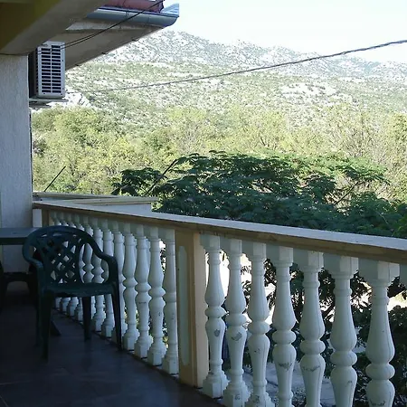 Cico Appartamento Starigrad Paklenica