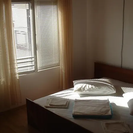 Cico Starigrad Paklenica * Стариград-Пакленица