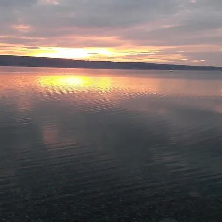 Апартаменты Cico Starigrad Paklenica Стариград-Пакленица