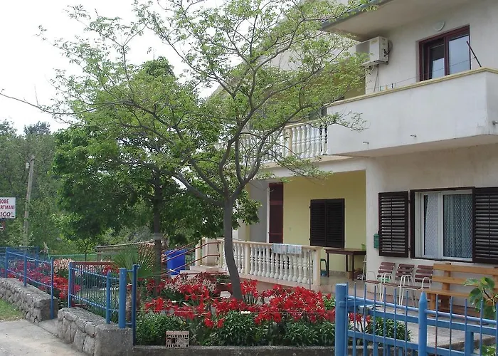 Cico Starigrad Paklenica Apartment *