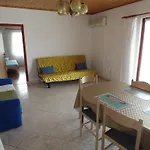 Cico Apartmán Starigrad Paklenica