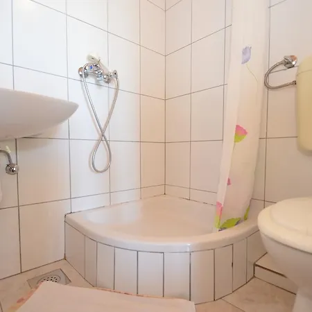 Apartment Cico Starigrad Paklenica *