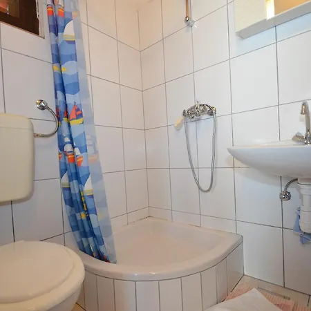Cico Starigrad Paklenica Apartment *