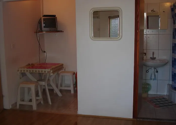 Cico Διαμέρισμα Starigrad Paklenica